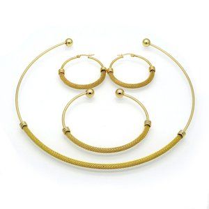 14k Gold Half Circle Necklace Set